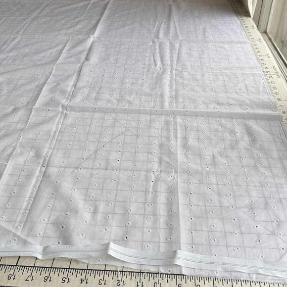 White Heirloom Sewing Bundle Eyelet Floral Fabric Trim Piping Zipper - Picture 13 of 16